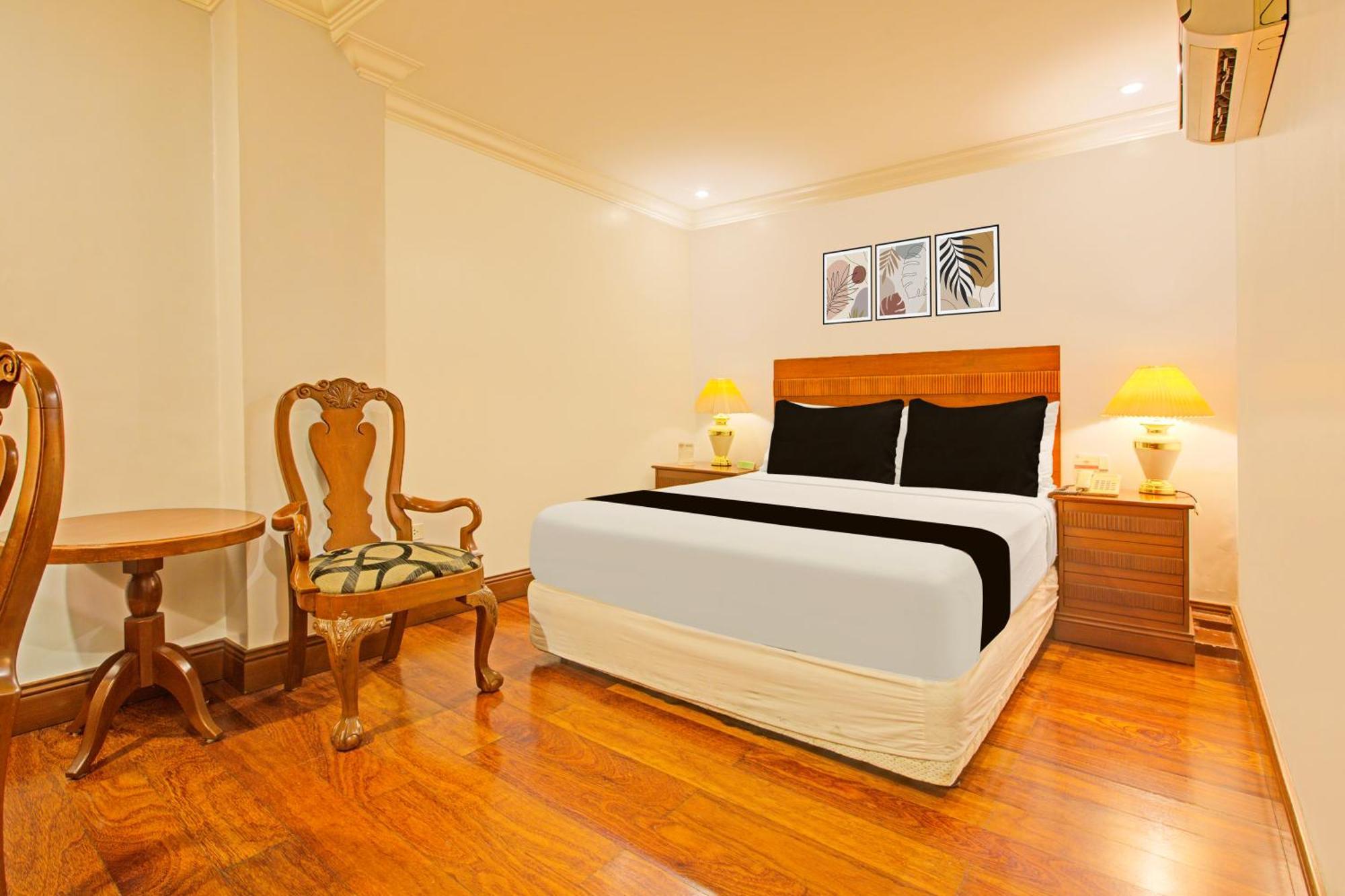 Townhouse Oak Vip Suites, Near Pnr Pasay Evangelista, Makati Manila Makati City Exterior photo