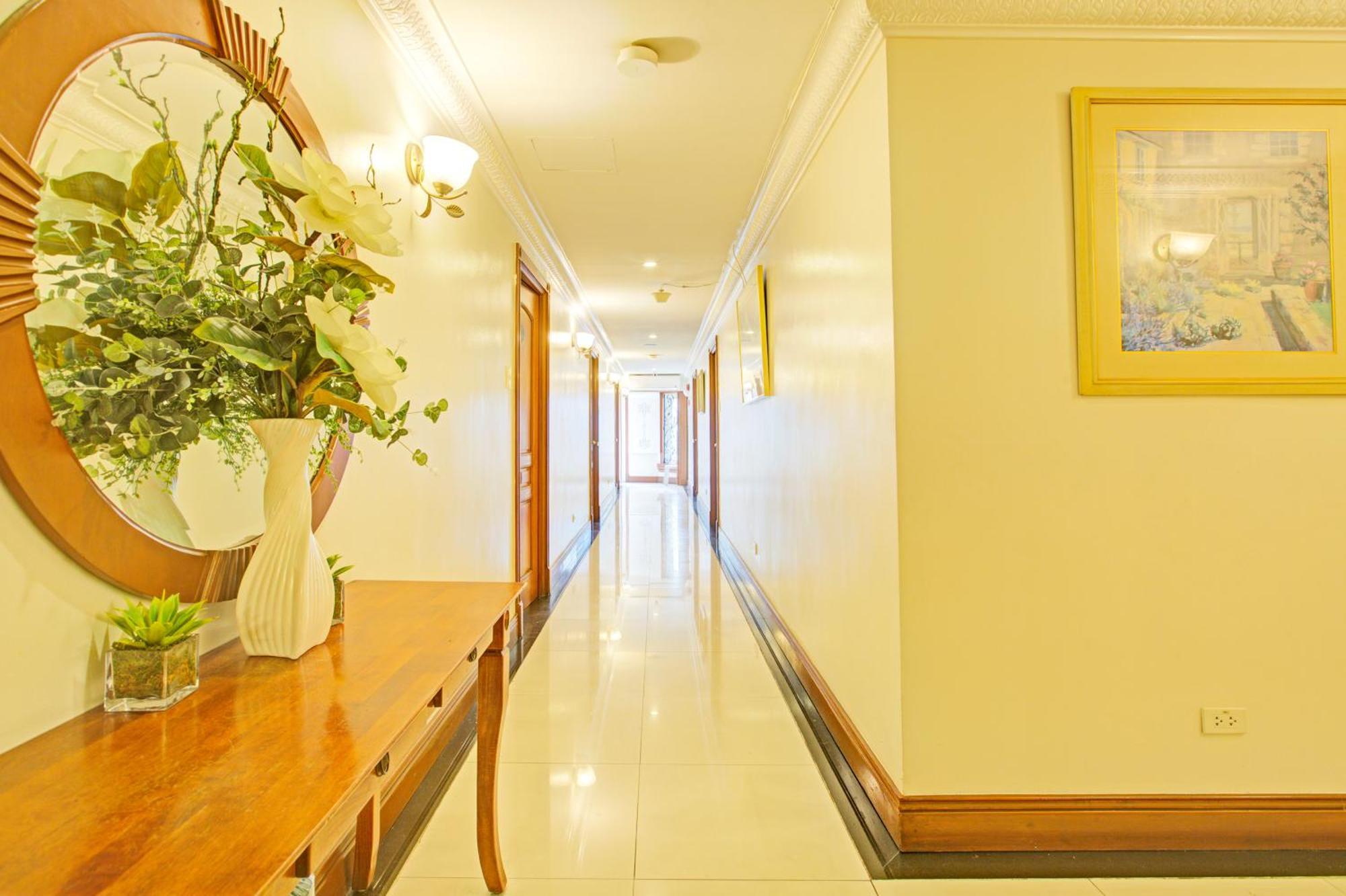 Townhouse Oak Vip Suites, Near Pnr Pasay Evangelista, Makati Manila Makati City Exterior photo