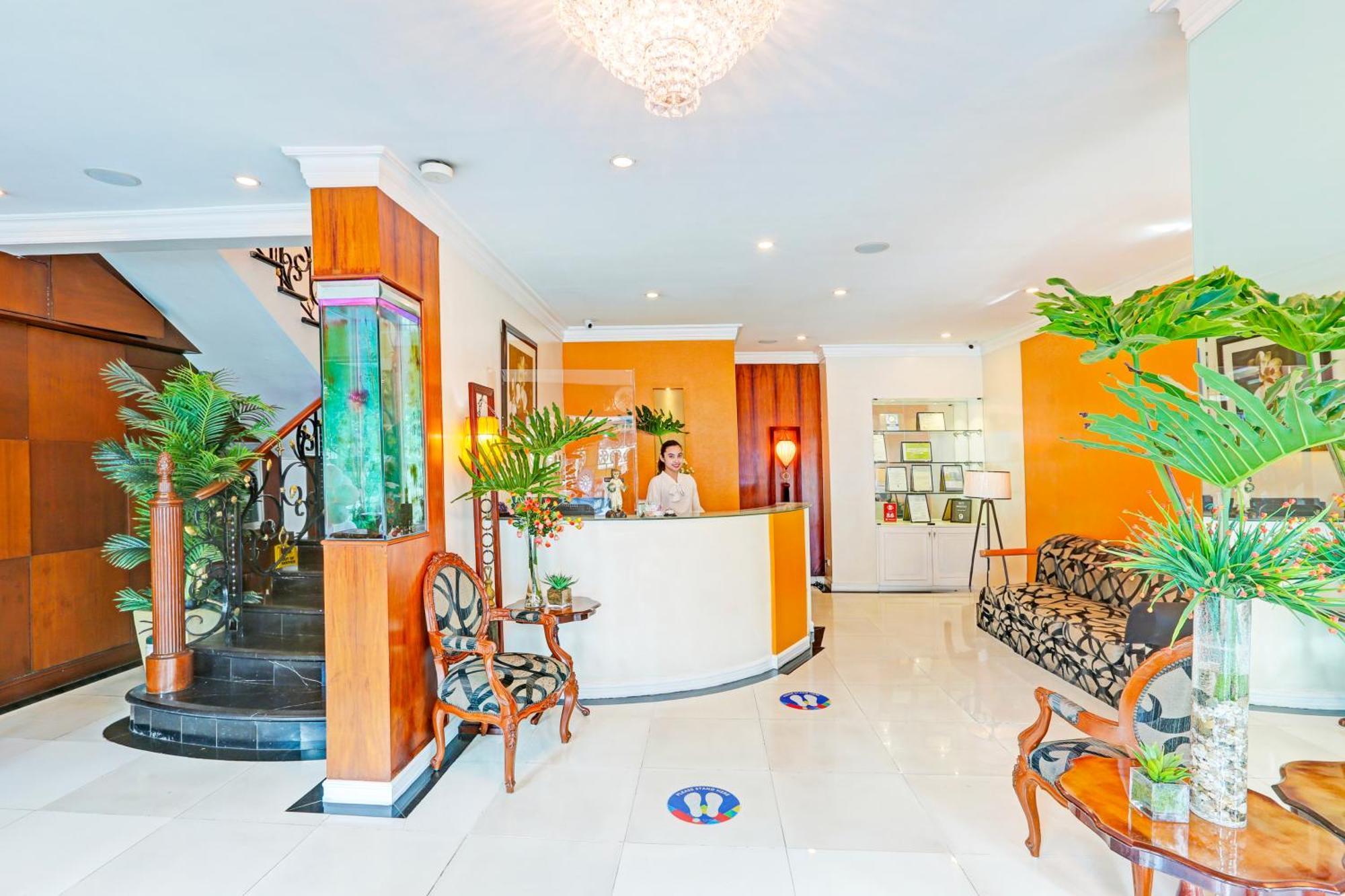 Townhouse Oak Vip Suites, Near Pnr Pasay Evangelista, Makati Manila Makati City Exterior photo
